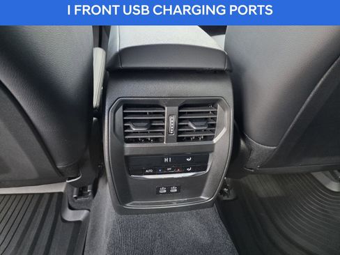 Used 2025 BMW 330i Sedan w/ Convenience Package image 17