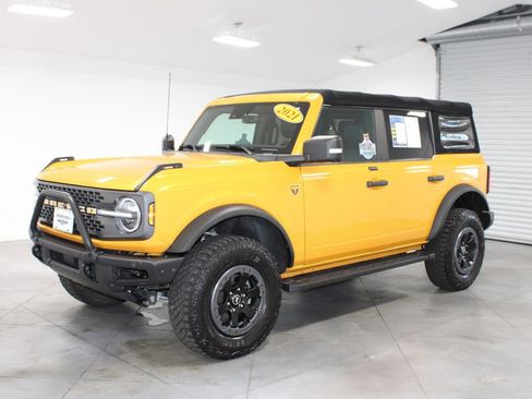 Used 2021 Ford Bronco Badlands image 4