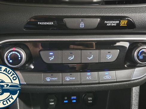 Used 2018 Hyundai Elantra GT FWD image 15