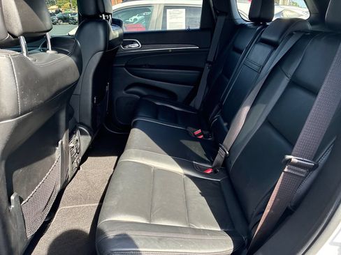 Used 2021 Jeep Grand Cherokee Limited AWD/4WD image 18