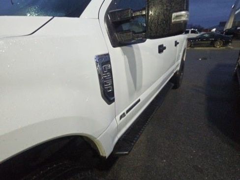 Used 2019 Ford F250 XLT image 3