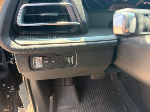 Used 2024 Chevrolet Traverse LT w/ LPO, Floor Liner Package AWD/4WD image 26