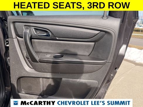 Used 2017 Chevrolet Traverse LT w/ Style and Technology Package image 28