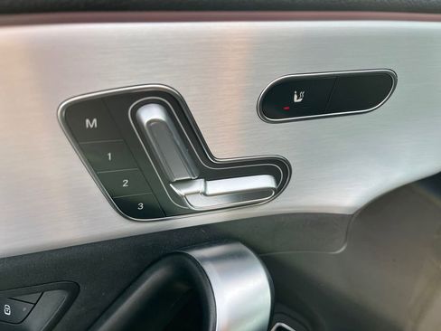 Certified 2025 Mercedes-Benz CLA 250 4MATIC image 19