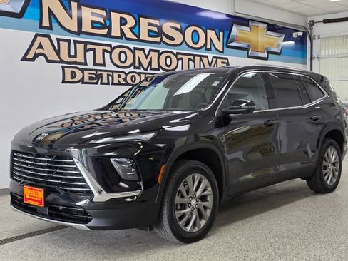 Used 2026 Buick Enclave Preferred AWD/4WD image 1