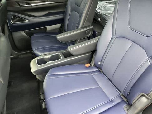 Certified 2026 INFINITI QX60 Sport w/ Dark Cargo Package AWD/4WD image 11