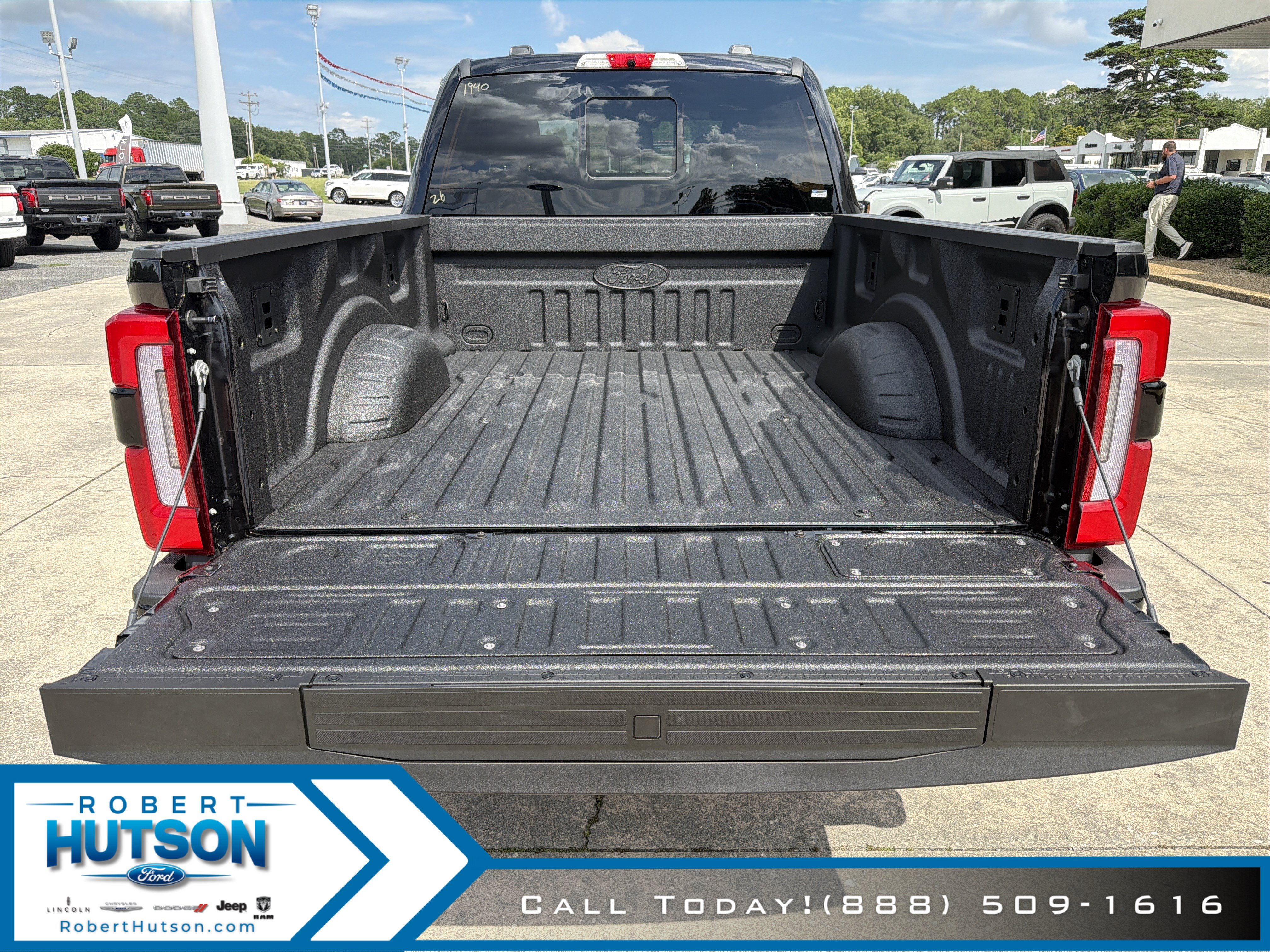 New 2026 Ford F250 Platinum AWD/4WD image 8