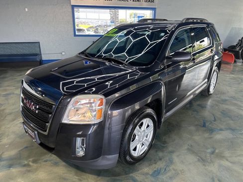 Used 2015 GMC Terrain SLE w/ Convenience Package image 5