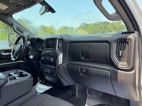 Used 2021 Chevrolet Silverado 2500 W/T w/ WT Convenience Package AWD/4WD image 19