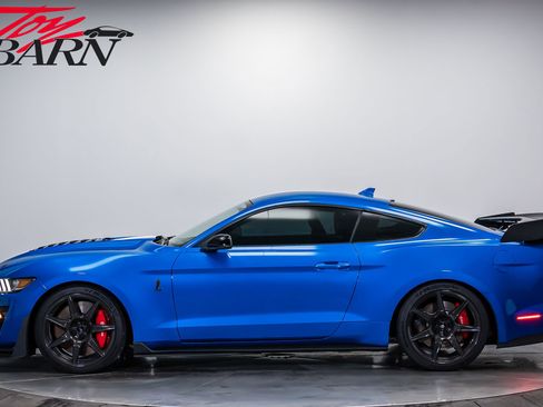 Used 2020 Ford Mustang Shelby GT500 w/ Carbon Fiber Track Pack image 2
