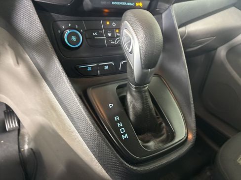 Used 2022 Ford Transit Connect XL image 16