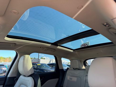 New 2026 Lincoln Corsair Reserve w/ Jet Appearance Package image 31