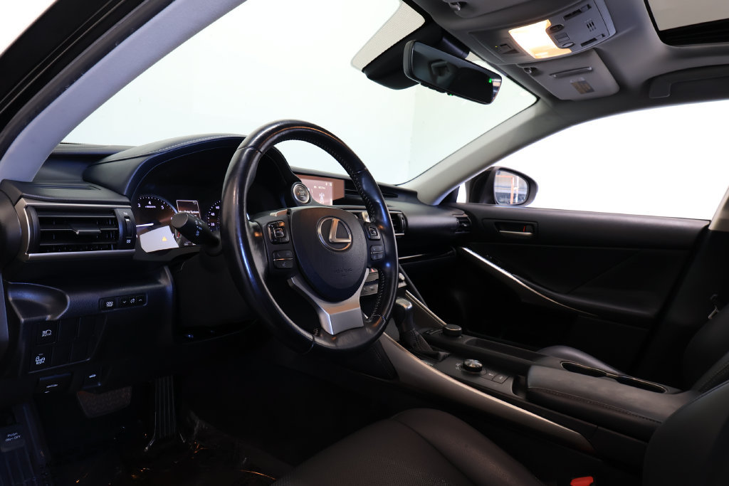 Used 2018 Lexus IS 300 w/ Accessory Package 2 RWD image 16