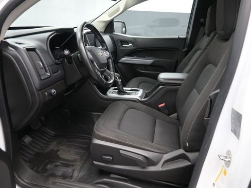 Used 2022 Chevrolet Colorado LT w/ Fleet Safety Package image 13