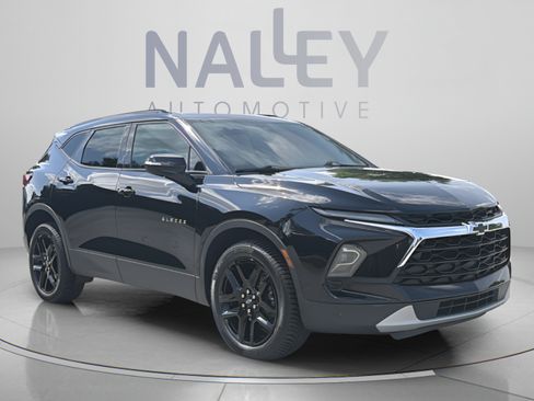 Used 2023 Chevrolet Blazer LT FWD image 7