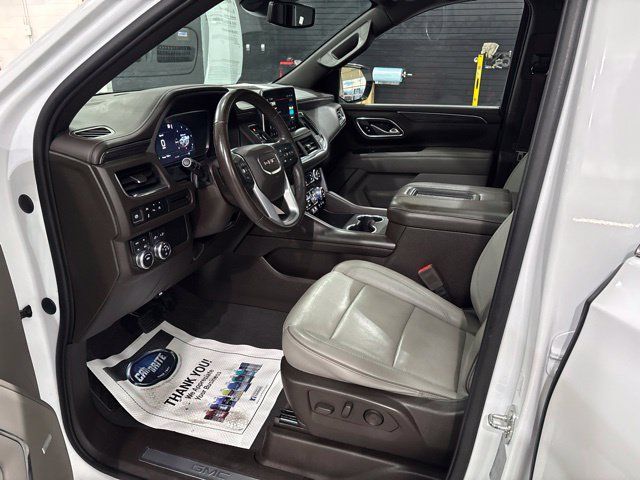 Used 2023 GMC Yukon XL SLT AWD/4WD image 12