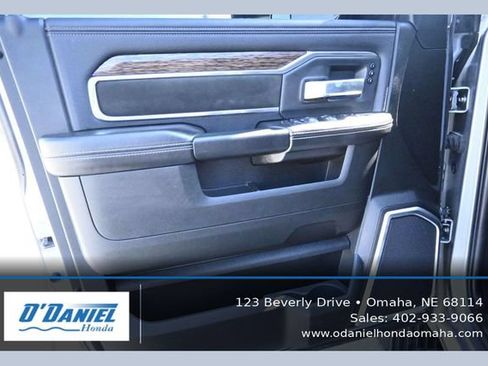 Used 2021 RAM 2500 Laramie AWD/4WD image 1