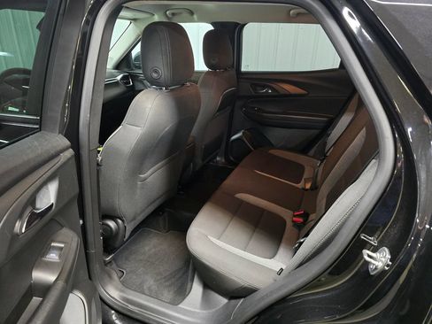 Used 2025 Chevrolet TrailBlazer LT w/ Driver Confidence Package AWD/4WD image 19