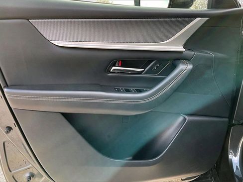 Used 2024 MAZDA CX-90 3.3 Turbo w/ Preferred Plus image 19