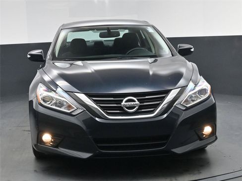 Used 2017 Nissan Altima 2.5 SV w/ Convenience Package image 20