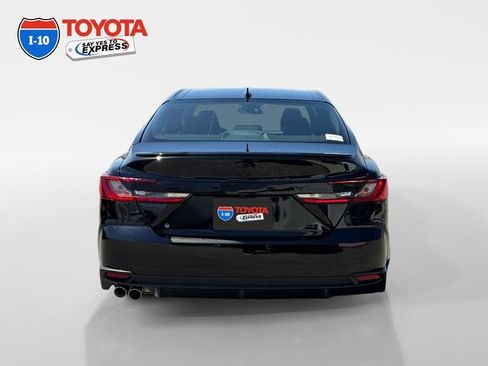 Certified 2025 Toyota Camry SE FWD image 4