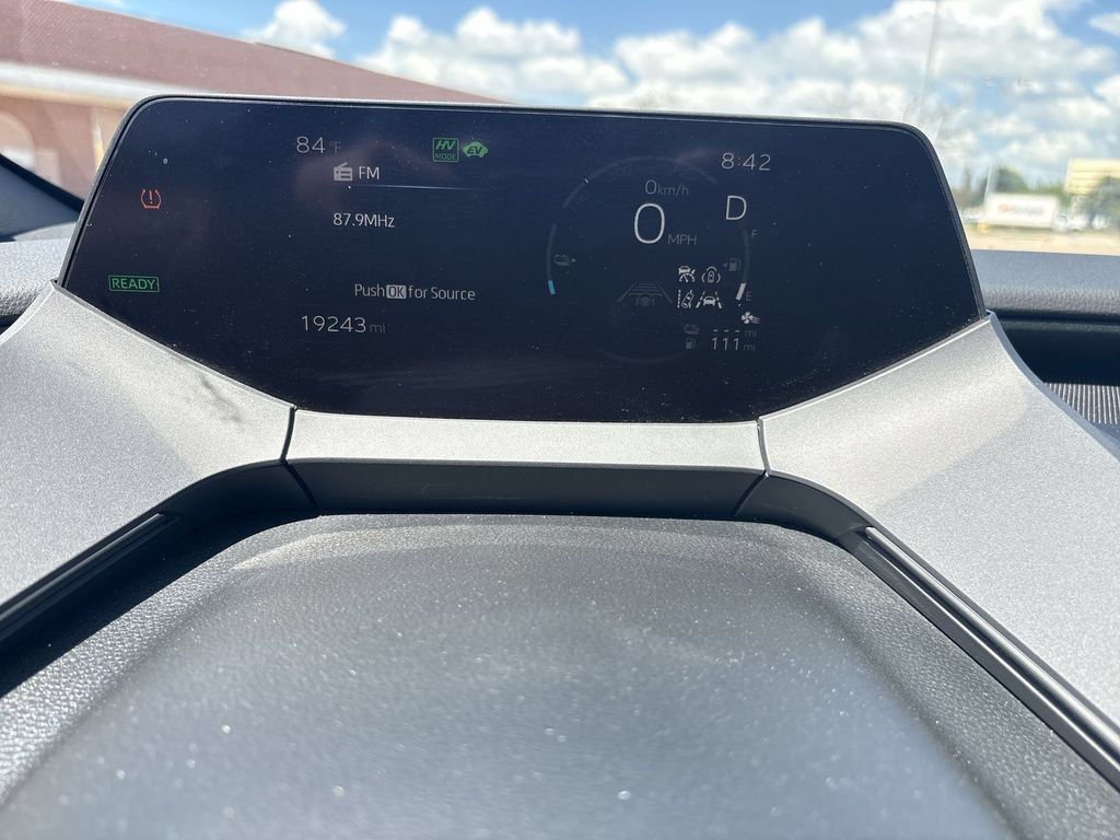Used 2024 Toyota Prius Prime Premium w/ Advanced Technology Package FWD image 21