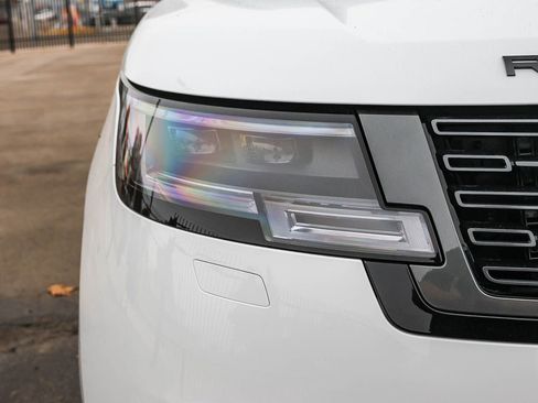 New 2025 Land Rover Range Rover SE image 15