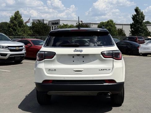 Used 2017 Jeep Compass Limited AWD/4WD image 6