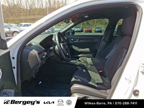 Used 2025 Honda Civic Sport image 15