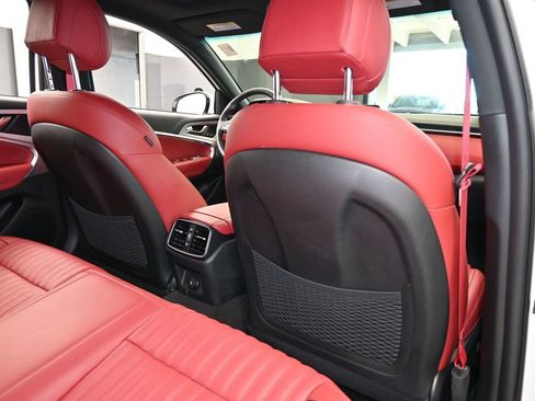 Used 2023 Genesis G70 3.3T w/ Sport Advanced Package image 44