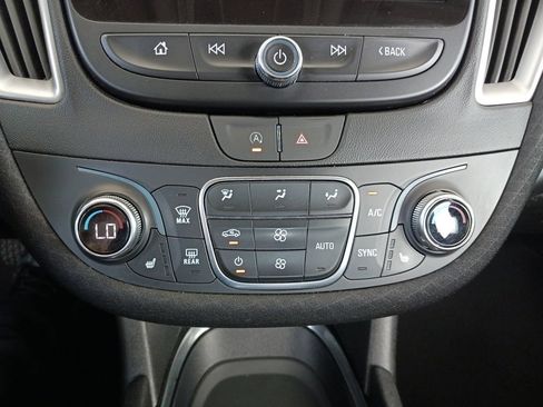 Used 2024 Chevrolet Malibu LT FWD image 23