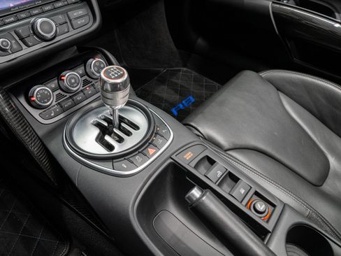 Used 2012 Audi R8 V10 AWD/4WD image 27