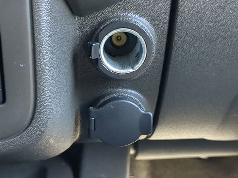 Used 2016 Nissan Frontier PRO-4X w/ Pro-4x Luxury Package image 25