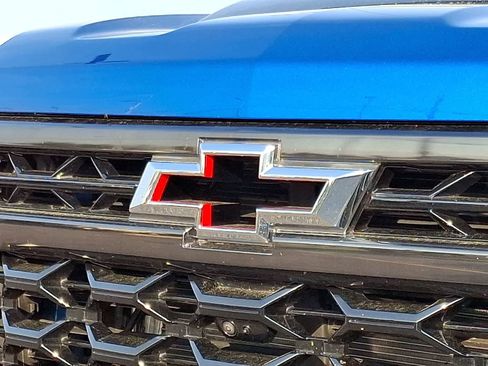 Used 2023 Chevrolet Silverado 1500 ZR2 w/ Technology Package image 37