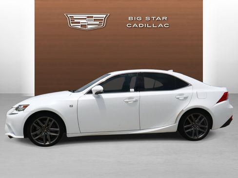 Used 2016 Lexus IS 200t w/ F Sport Package RWD image 2