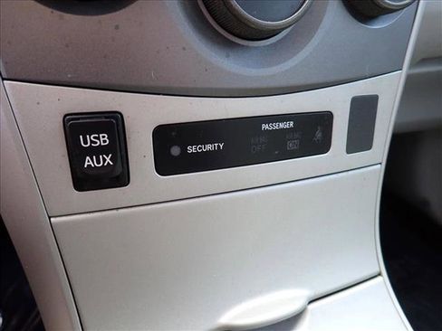 Used 2013 Toyota Corolla LE FWD image 16