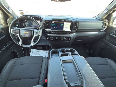 Used 2025 Chevrolet Silverado 1500 LT image 16