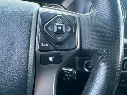 Used 2016 Toyota Tacoma Limited w/ Towing Package AWD/4WD image 25
