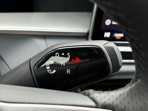New 2026 Volkswagen Tiguan SE R-Line AWD/4WD image 10