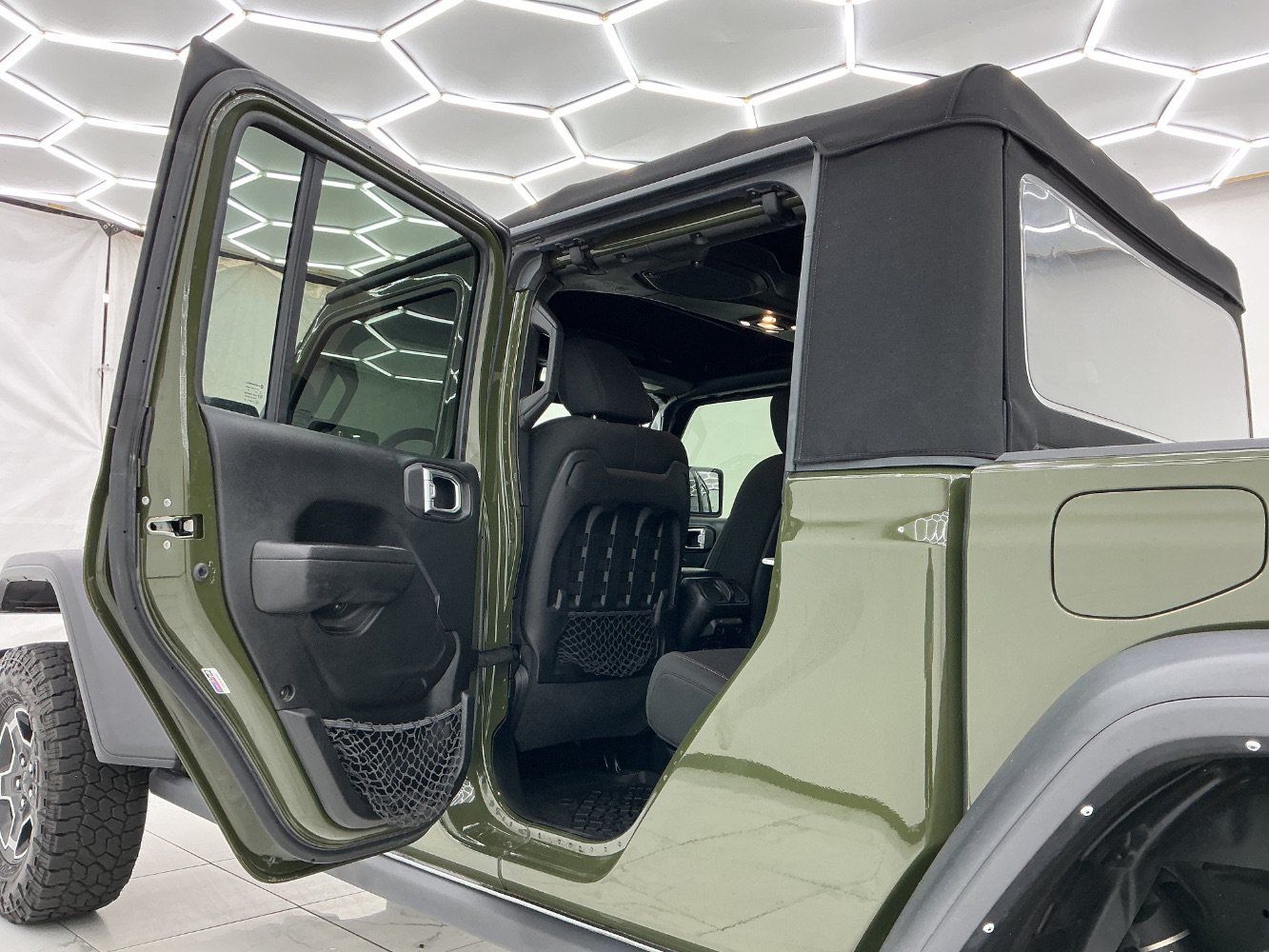 Used 2023 Jeep Gladiator Mojave w/ Trailer Tow Package AWD/4WD image 22