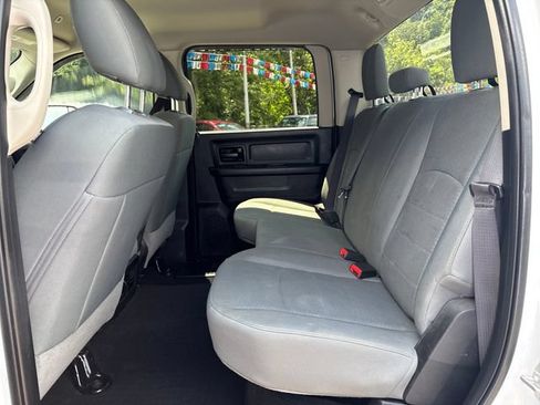 Used 2018 RAM 2500 Tradesman w/ Chrome Appearance Group AWD/4WD image 18