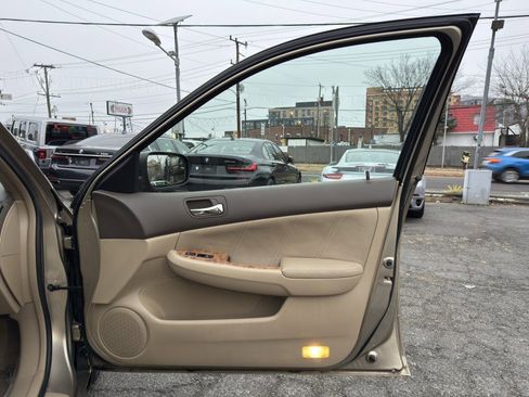 Used 2003 Honda Accord EX image 11