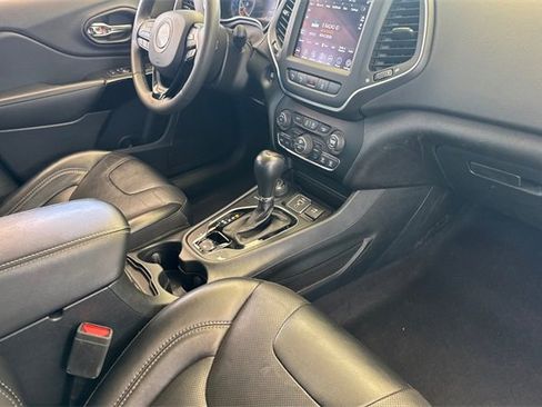 Used 2023 Jeep Cherokee Altitude Lux image 19