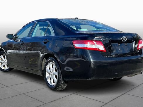 Used 2011 Toyota Camry LE image 11