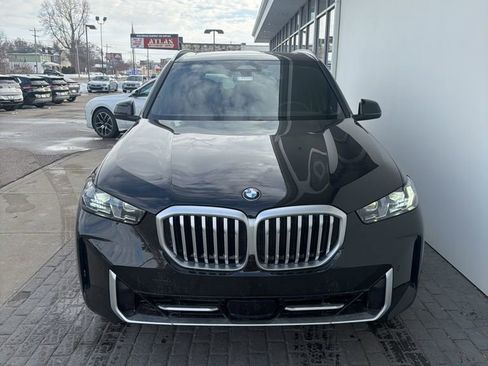 New 2026 BMW X5 xDrive40i w/ Climate Comfort Package image 2