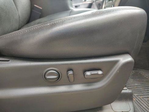 Used 2012 GMC Yukon XL 2500 SLT image 3