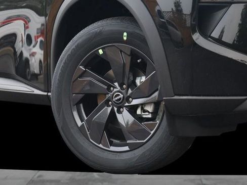 New 2026 Nissan Rogue SV AWD/4WD image 3
