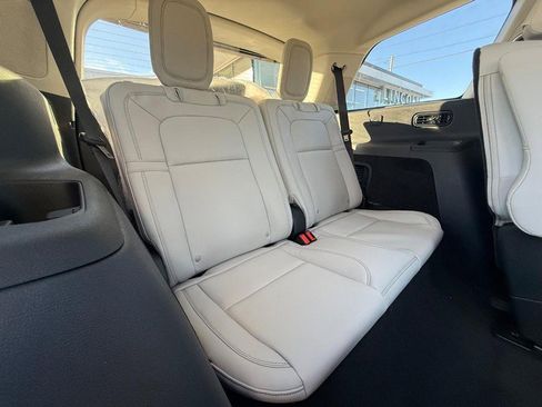 New 2026 Lincoln Aviator Reserve image 5