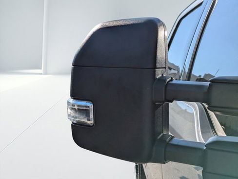 Used 2022 Ford F350 XLT w/ Black Appearance Package image 10