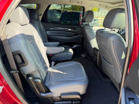 Used 2020 Buick Enclave Essence w/ Sport Touring Edition FWD image 9